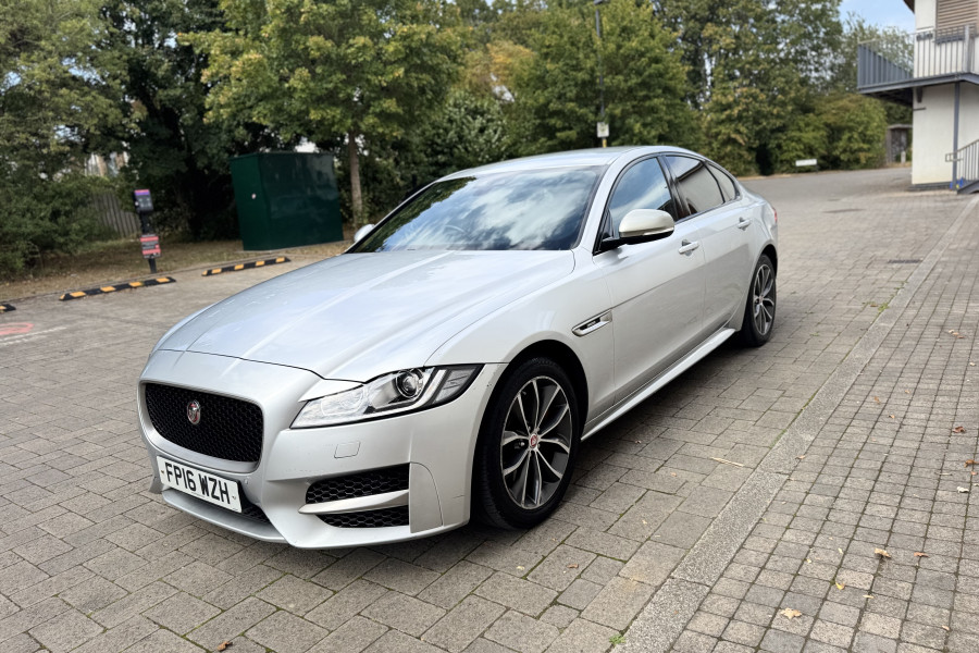 Jaguar XF 