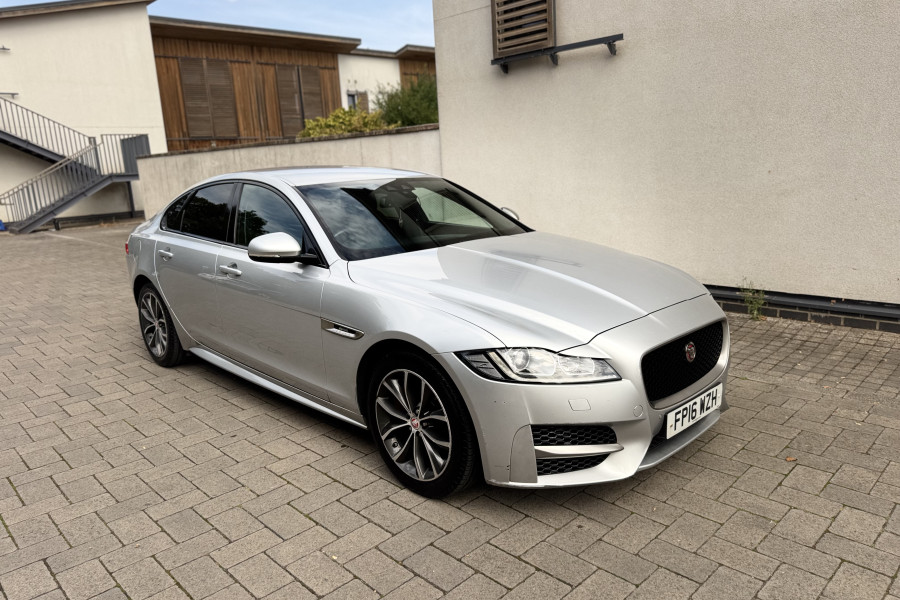 Jaguar XF 
