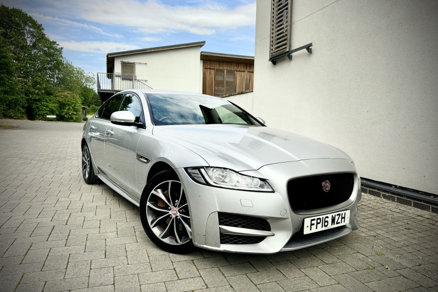 Jaguar XF 